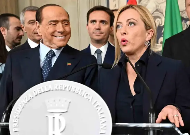 Eski İtalya Başbakanı Berlusconi'nin lösemiye yakalandığı iddiası