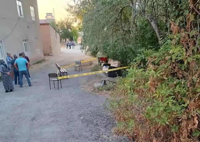Elbistan'da Evine Yorgun Mermi İsabet Eden Kadın Ağır Yaralandı