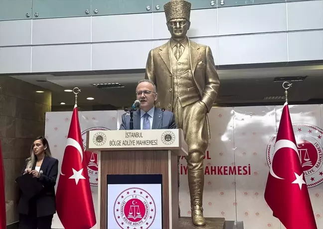 İstanbul Bölge Adliye Mahkemesi ve Anadolu Adliyesi'nde yeni adli yılın açılışı törenle yapıldı