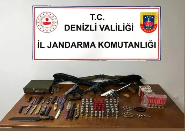 Denizli'de Silah Kaçakçılığı Operasyonu: Çok Sayıda Silah ve Mühimmat Ele Geçirildi