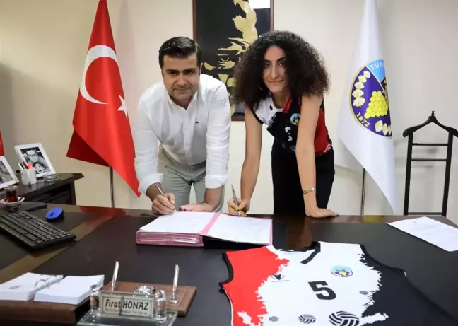 Genç yıldız adayı Turgutlu Belediyespor'da