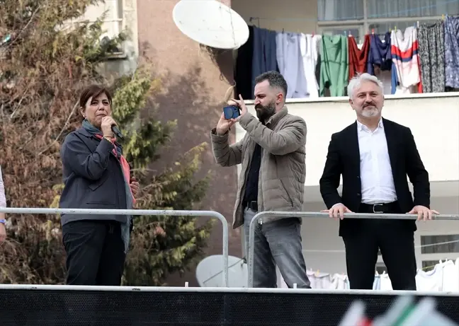 DEM Parti İBB Başkan adayları Bağcılar'da seçim çalışmalarını sürdürdü