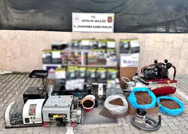 Antalya'da Bandrolsüz Tütün Ürünü Ele Geçirildi