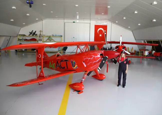 Hava akrobasi pilotu Semin Öztürk Şener, Almanya'da Türkiye'yi temsil edecek