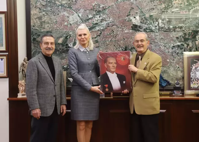 Bilecik Belediye Başkanvekili Melek Mızrak Subaşı, Yılmaz Büyükerşen'e teşekkür etti
