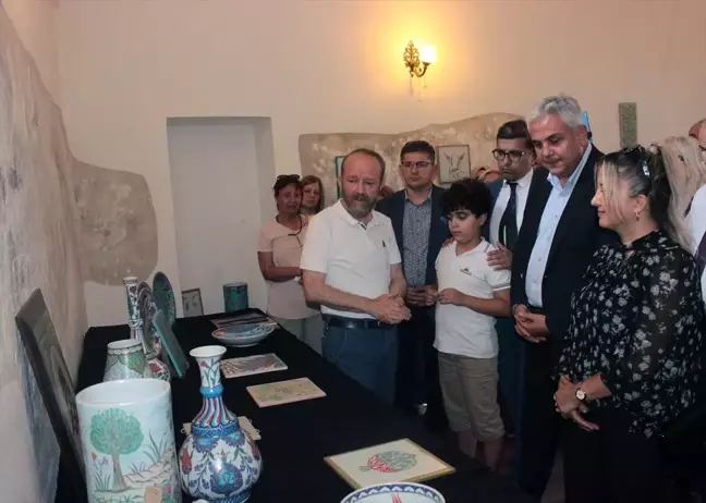 Çini Sanatçısı İsmail Yiğit Eserlerini Sergiledi