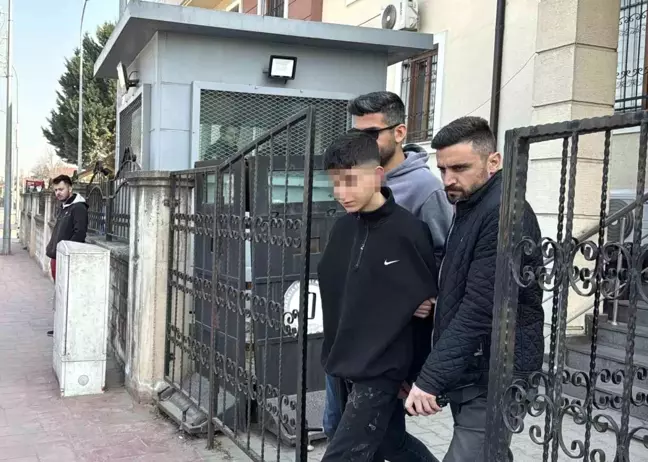 Sakarya'da Cinayet Zanlılarının Evi Yanarak Küle Döndü