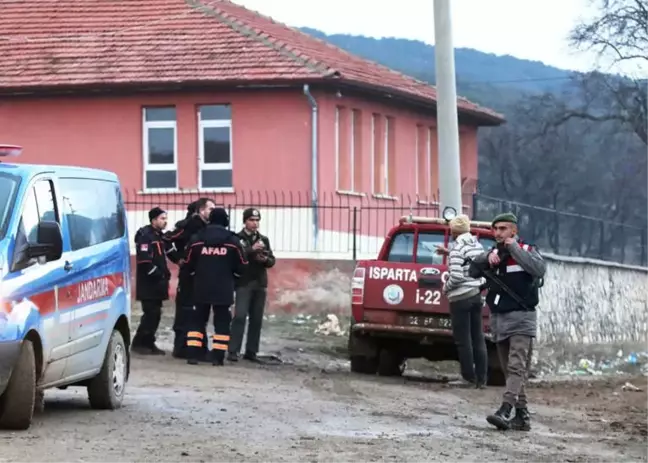 Isparta'da Düşen Askeri Uçağın Enkazındaki İncelemeler Sürüyor