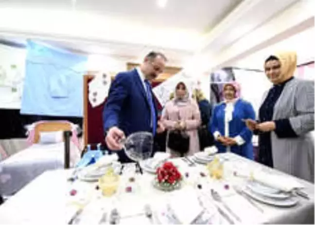 Yılın İlk Sergisi Lalahan'da Açıldı