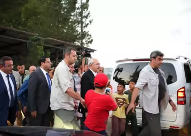 Kılıçdaroğlu'na 'Siyasetin Ceo'su' Pankartıyla Karşılama (3)