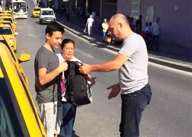 Taksiciden örnek davranış