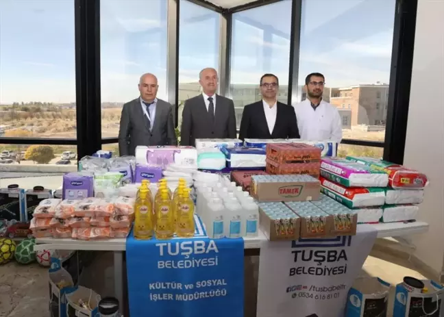 Tuşba Belediye Başkanı Salih Akman, lösemili çocukları ziyaret etti