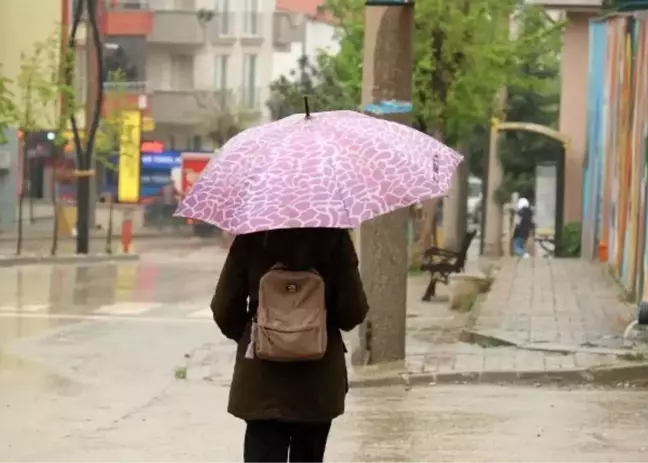 Marmara Bölgesi'nde Kuvvetli Yağış Uyarısı