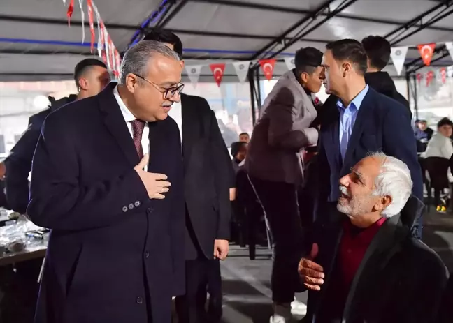 Diyarbakır Valisi Ali İhsan Su, vatandaşlarla iftarını açtı