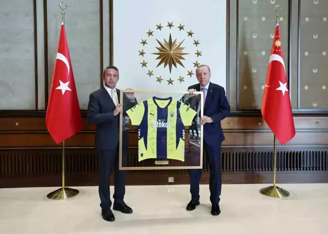 Cumhurbaşkanı Erdoğan, Fenerbahçe Yönetimini Kabul Etti