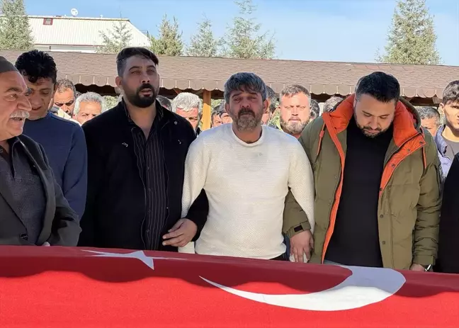 Uşak'ta Silahlı Saldırı: 12 Yaşındaki Çocuk Hayatını Kaybetti