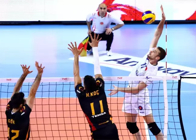 Halkbank, Galatasaray'ı Mağlup Etti