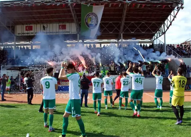 Salihli Belediyespor Bal Yolunda Bir Engeli Daha Aşmak İstiyor