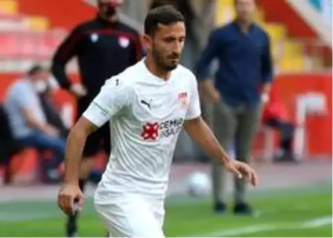 Sivasspor'da Erdoğan Yeşilyurt 3 hafta sahalardan uzak kalacak