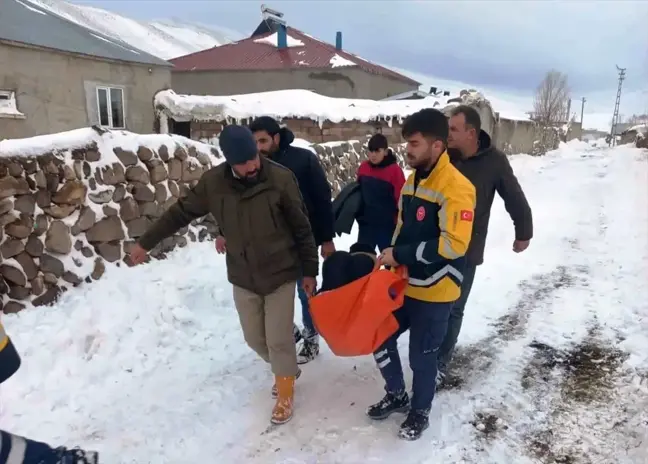 Görme Engelli Kanser Hastası Karla Mücadele Ekipleri Tarafından Hastaneye Ulaştırıldı
