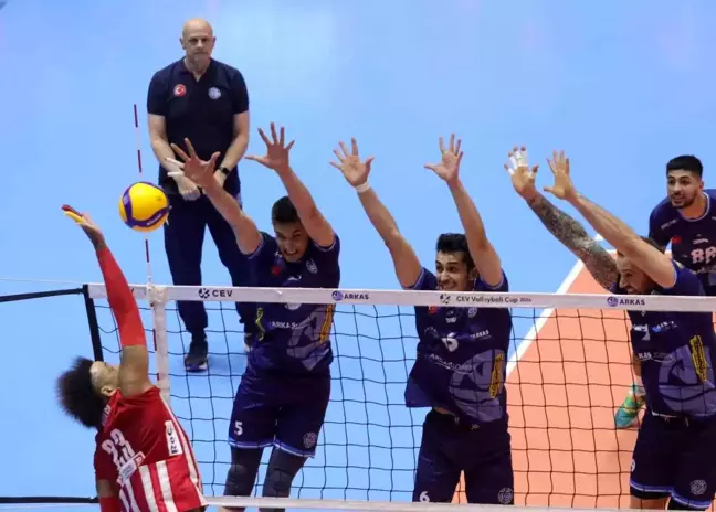 Arkas Spor, Olimpiakos'u 3-0 yenerek yarı finale yükseldi