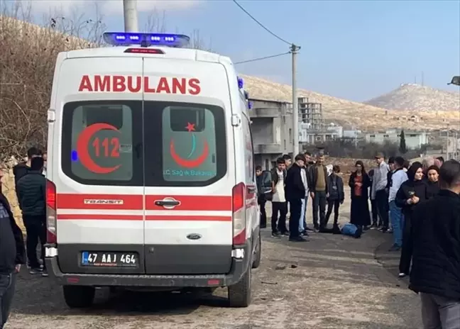 Mardin'de Otomobil ve Motosiklet Çarpıştı: 2 Yaralı