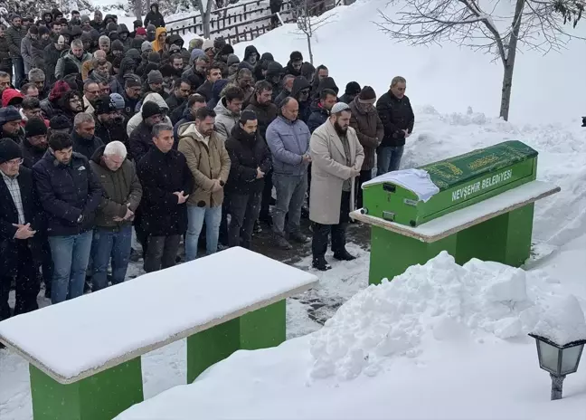 Eski Eşi Tarafından Vurulan Kadın Toprağa Verildi