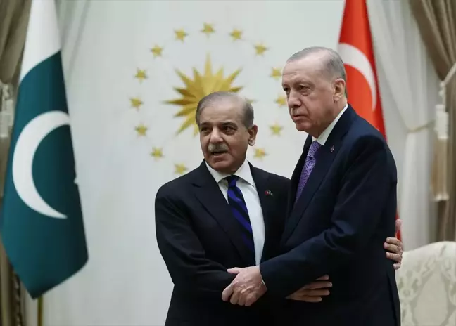 Cumhurbaşkanı Erdoğan, Pakistan Başbakanı Şerif'i kabul etti ve onuruna yemek verdi