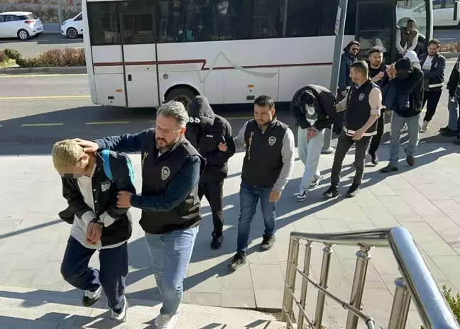 Dolandırıcılara Büyük Darbe: 15 Şüpheli Yakalandı