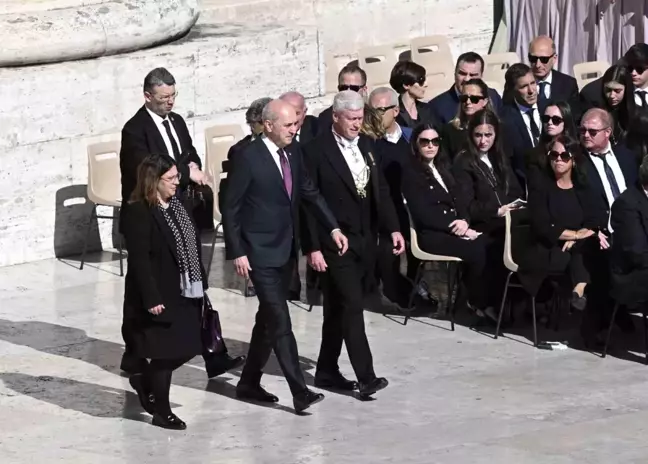 TBMM Başkanı Numan Kurtulmuş, Papa Franciscus'un Cenaze Törenine Katıldı