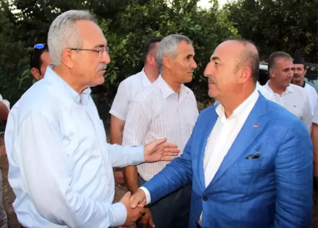 Bakan Çavuşoğlu, Alanya'da Taziyeye Katıldı