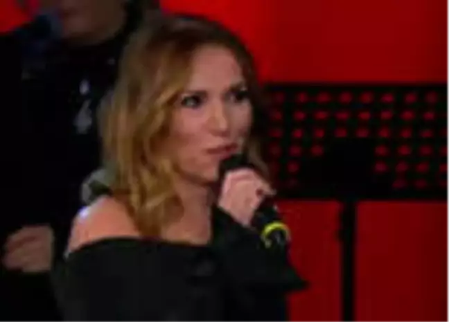 Fatma Aydoğdu'dan 'Hatırla Sevgili' Performansı!