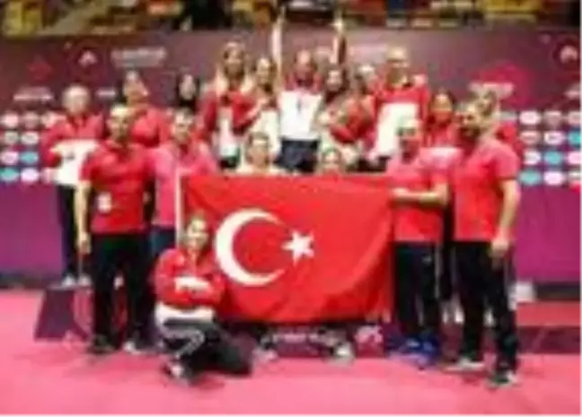 Serbest Güreş Milli Takımı Polonya'ya gitti