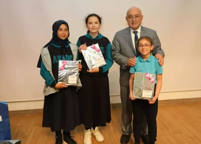 Akyazı'da Hayvan Sevgisi Yarışmasının Ödül Töreni Gerçekleştirildi