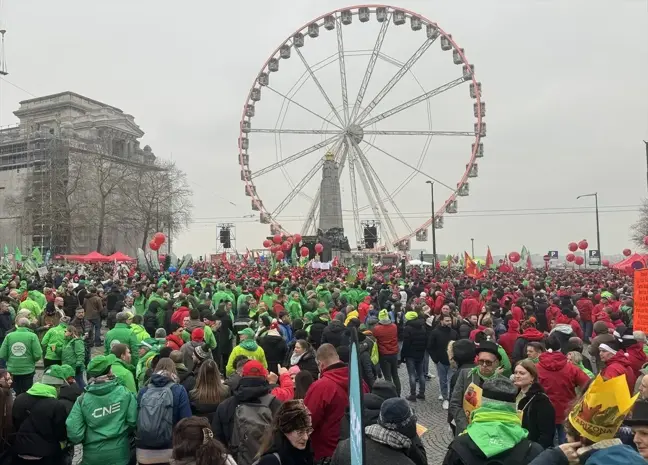 Belçika'da Çalışanlardan Yeni Hükümete Protesto