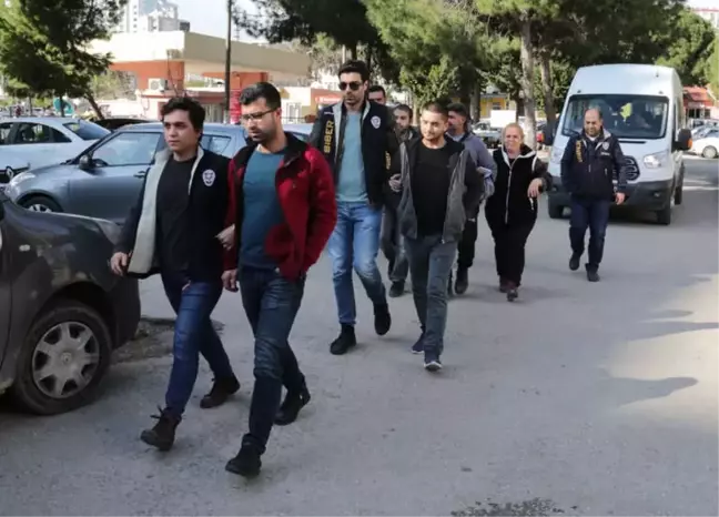 Adana'da Yapılan Operasyonda 73 Şirketli Bahis Çetesinin 14 Ülkeye Hayali İhracat-ithalat' Yaptığı...