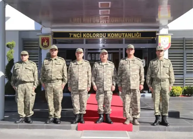 Komutanlar Diyarbakır'da Denetlemelerde Bulundu