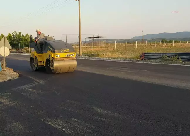 Akhisar Belediyesi'nden Akselendi'de Asfalt Çalışması