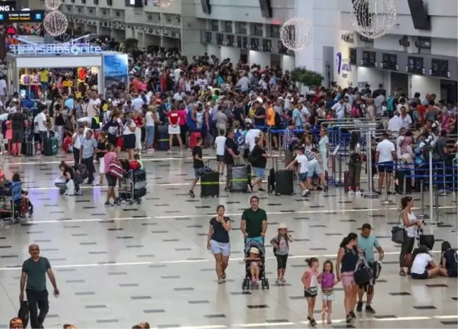 Antalya, 2023 yılında turist rekoru kırdı