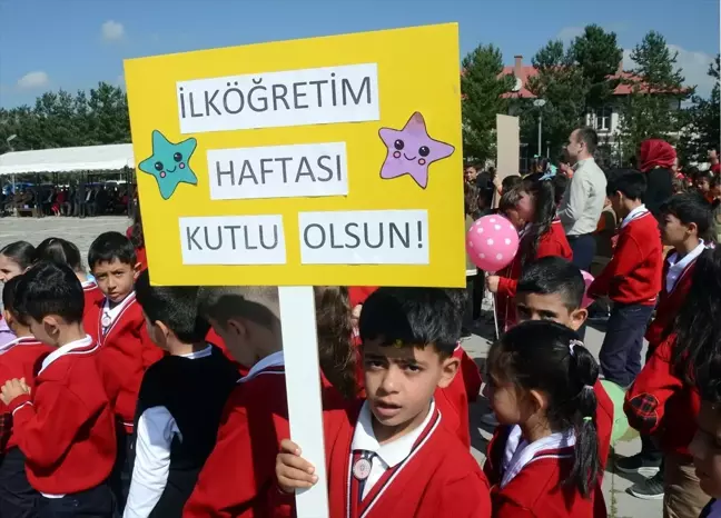 Sarıkamış'ta İlköğretim Haftası Programı Düzenlendi