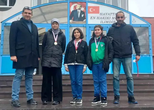 Eskişehir Orgeneral Halil Sözer Ortaokulu Kick Boks'ta 4 Madalya Kazandı