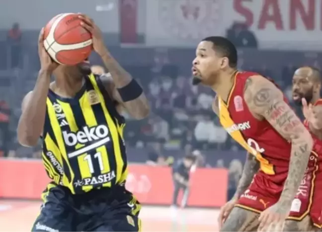 Fenerbahçe Galatasaray basketbol maçı neden yarıda kaldı?