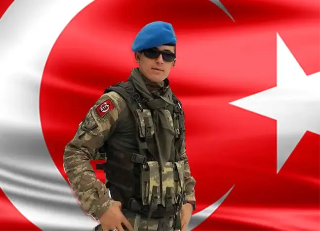 Şehit Uzman Onbaşı Mehmet Yavşan'ın Naaşı Gece Karşılandı