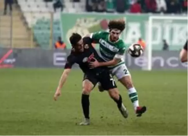 Bursaspor savunmada istikrarı yakalayamadı