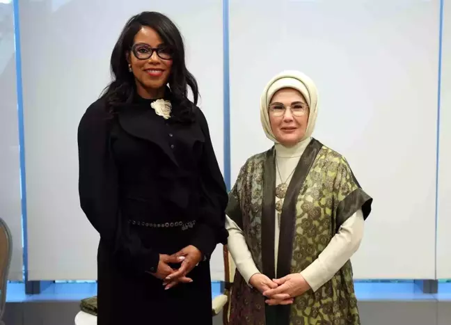 Emine Erdoğan, Malcolm X'in Kızı Ilyasah Shabazz'ı New York'ta Kabul Etti