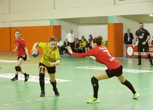 Görele Belediyespor, İzmir Büyükşehir Belediyespor'u 28-25 Yenerek Üstünlük Sağladı