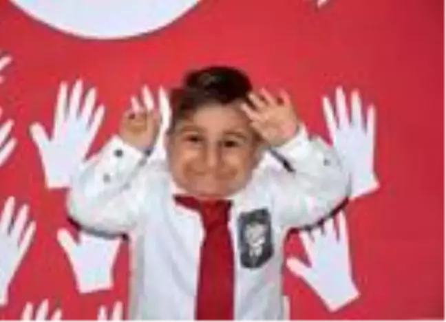 Son dakika haberleri... Özel çocuk Burak'tan Cumhuriyet Bayramı kutlaması