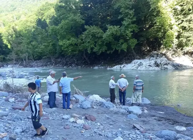 Cide'de suya kapılan kişinin cesedi bulundu
