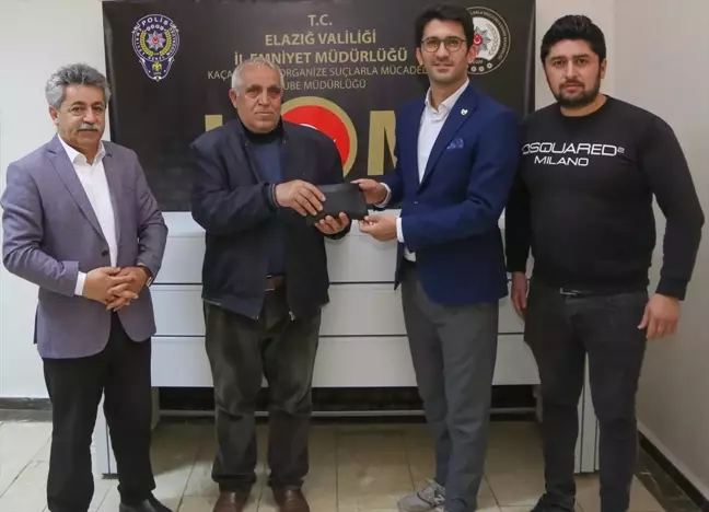 Elazığ'da Polis Rolüyle Dolandırıcılık Yapan 2 Şüpheli Tutuklandı