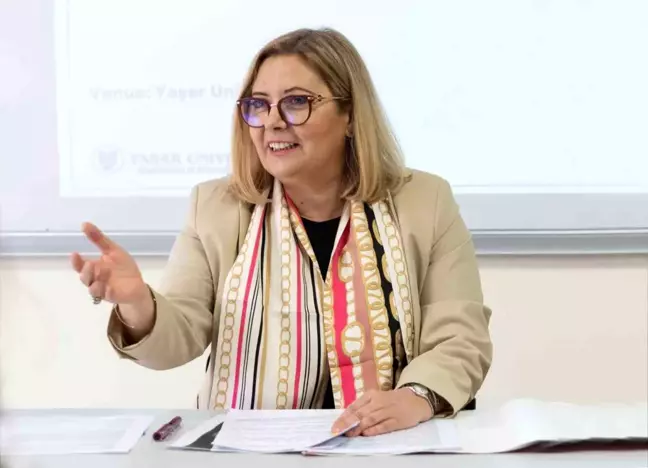 Dışişleri Bakanlığı İzmir Temsilcisi Büyükelçi Naciye Gökçen Kaya, Yaşar Üniversitesi'nde konuştu